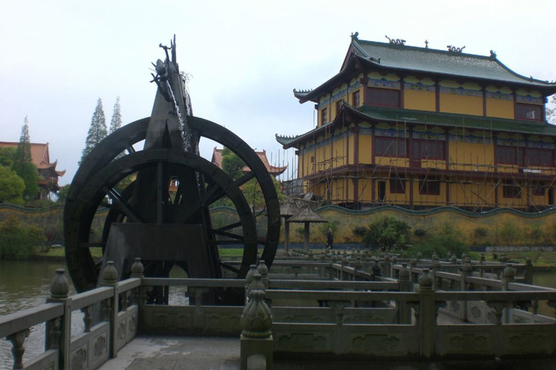 防腐木水车|西安宏艺达防腐木水车