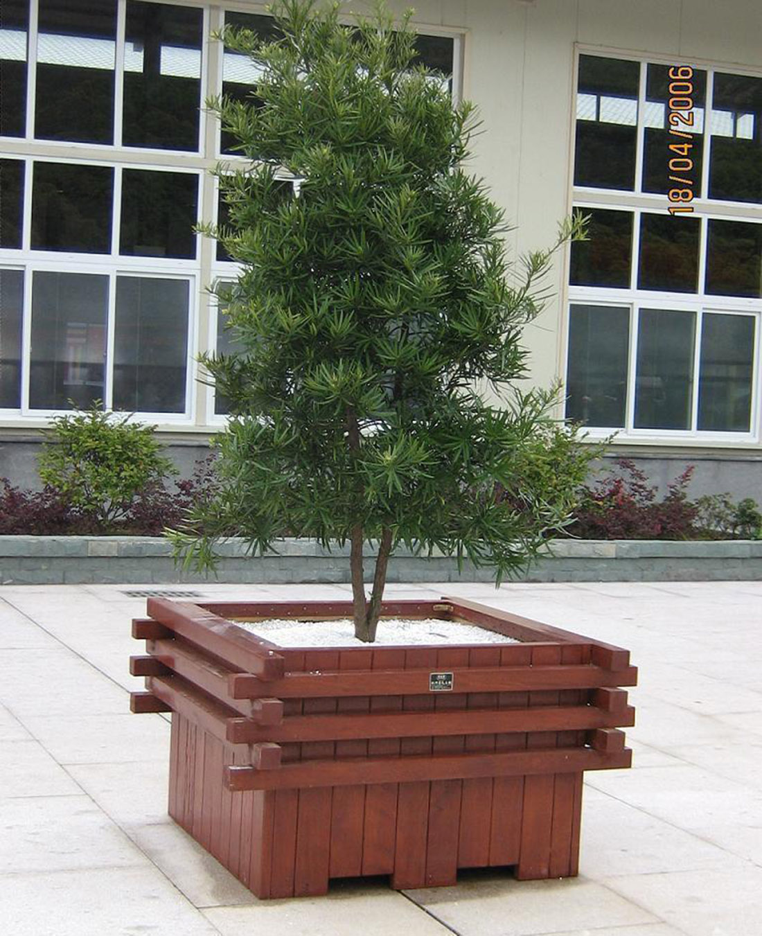 防腐木花箱|西安宏艺达防腐木花箱